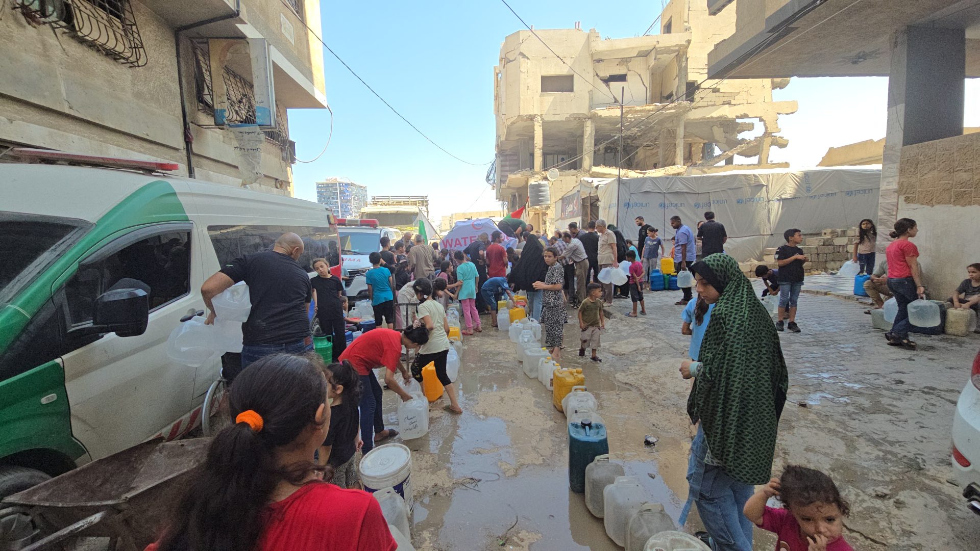 Drinking water delivered to a displacement camp