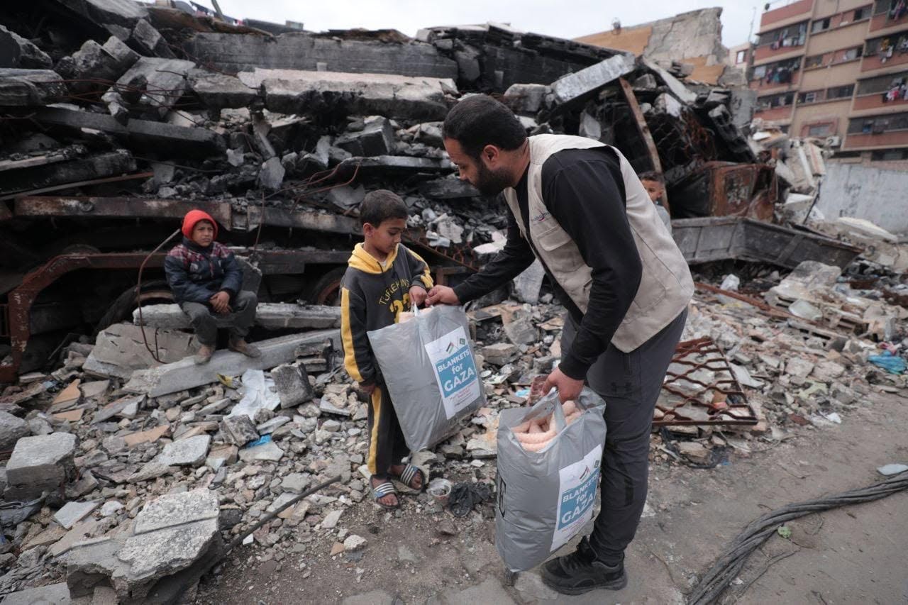 Blankets distributed before winter