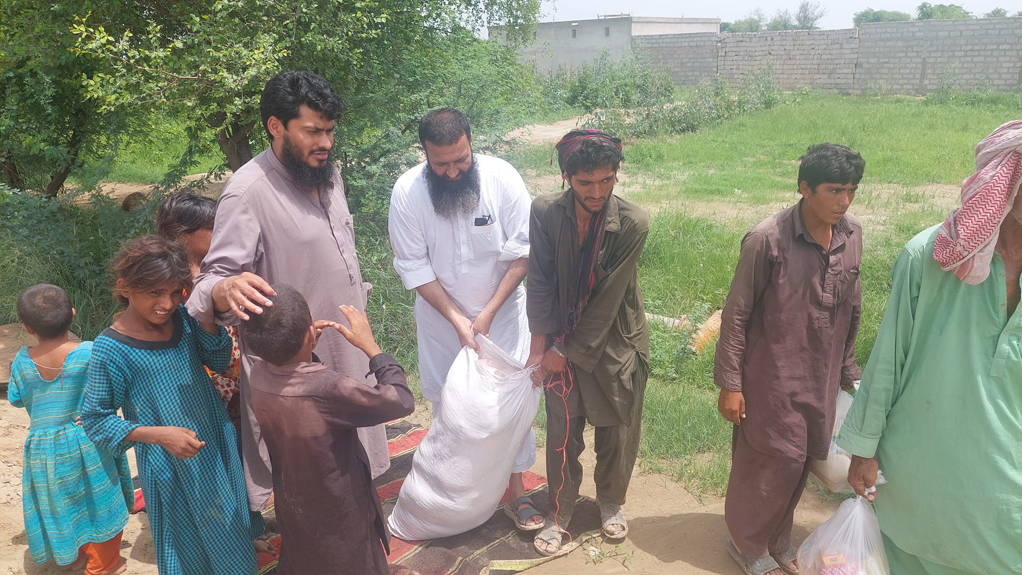Muslim Medical mission Provides Rations to Flood-Affected Families in South Punjab and Balochistan image 3